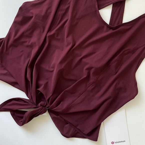 Lululemon Call It A Tie Workout Tank Garnet Red NWT - Picture 8 of 9